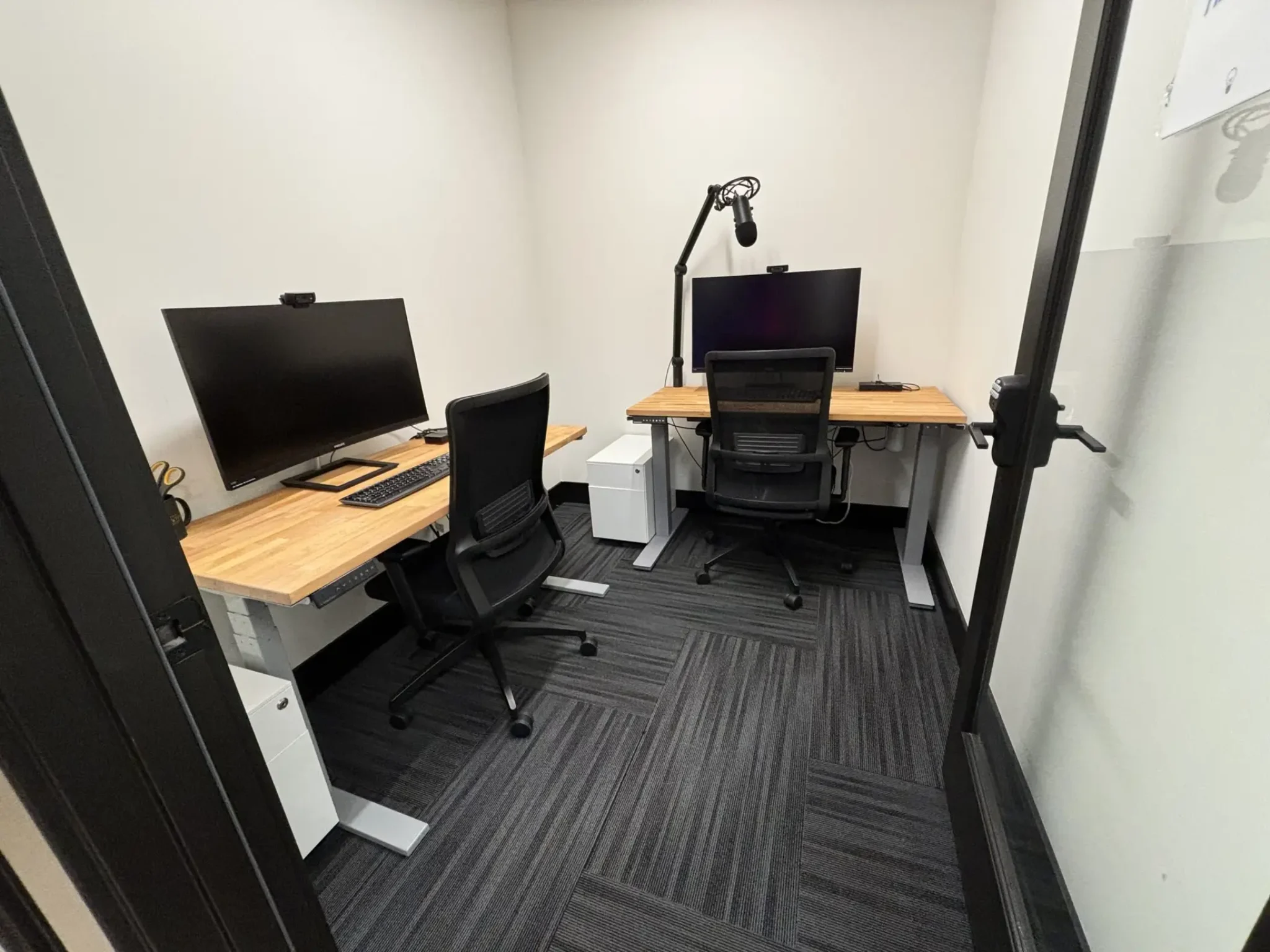 Office005-1