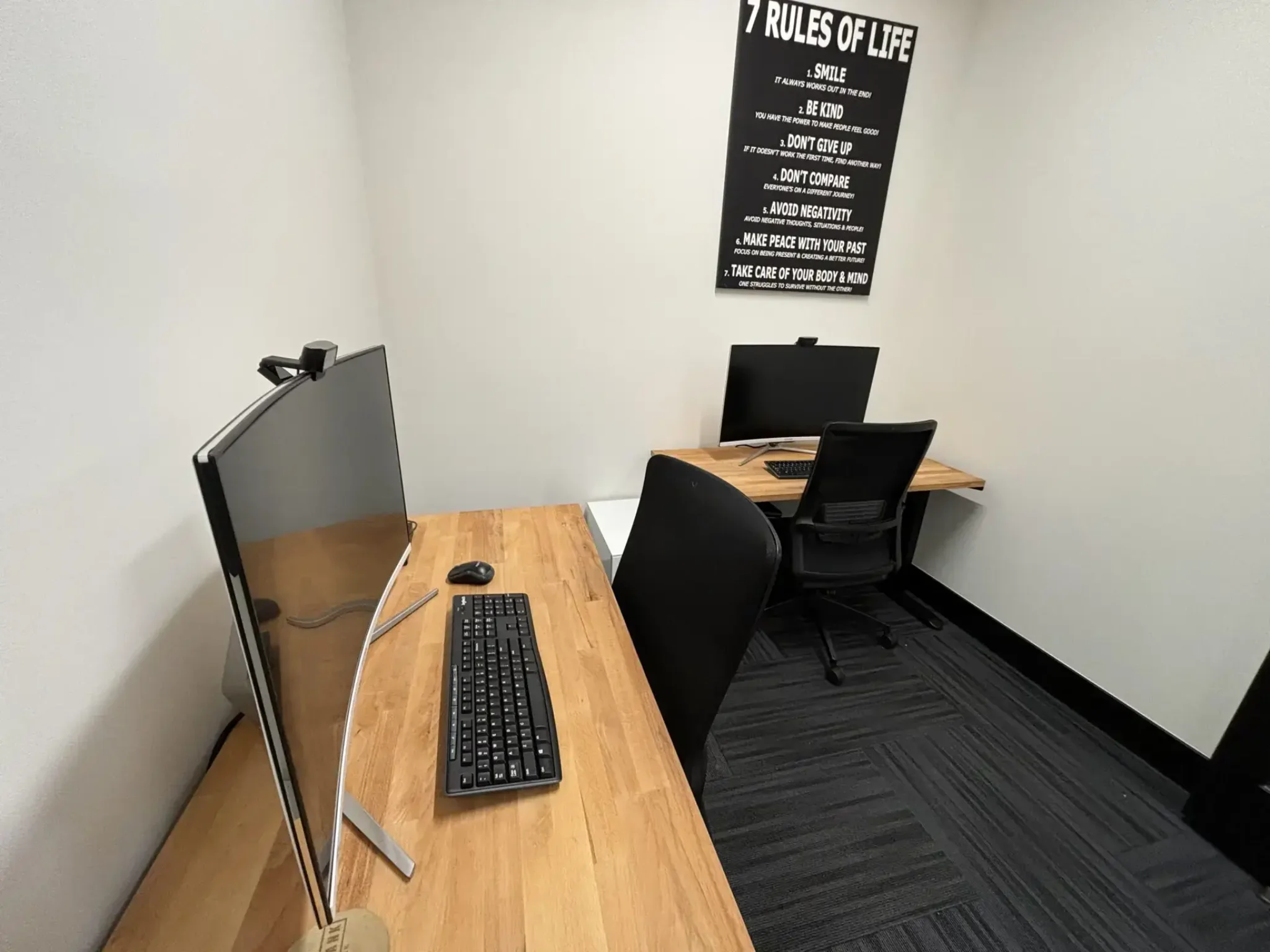 Office102-2-1